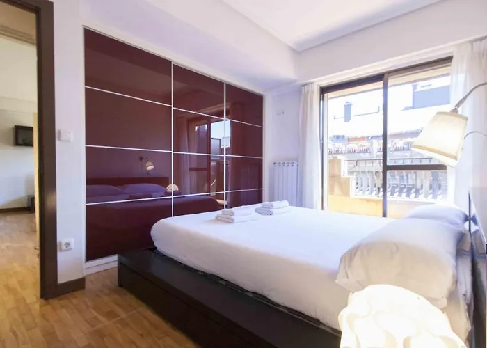 Apartment Junto A La Playa De Gros, Parking Opcional *