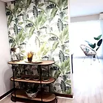 Junto A La Playa De Gros, Parking Opcional Apartment
